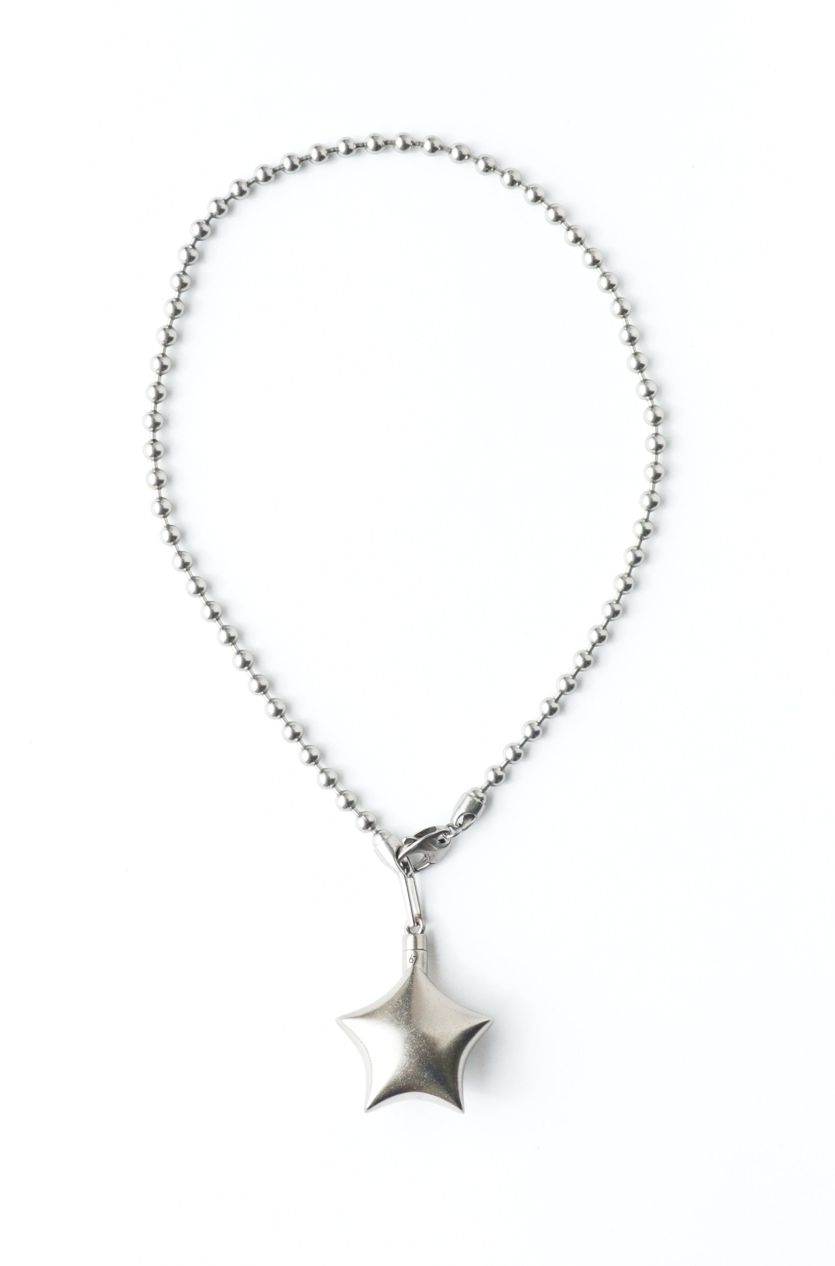Puffed Star Necklace II